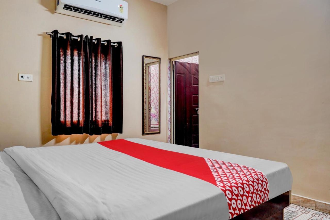 Flagship Hotel Sivam Palace Rāipur Exteriör bild
