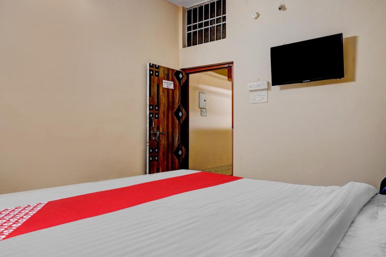Flagship Hotel Sivam Palace Rāipur Exteriör bild